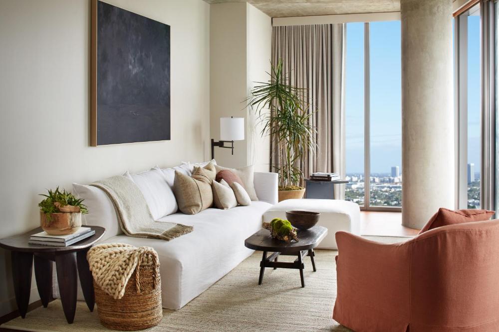 Panoramic One Bedroom Suite interior